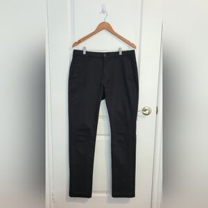 UNIQLO Men's Black Pants 31x34